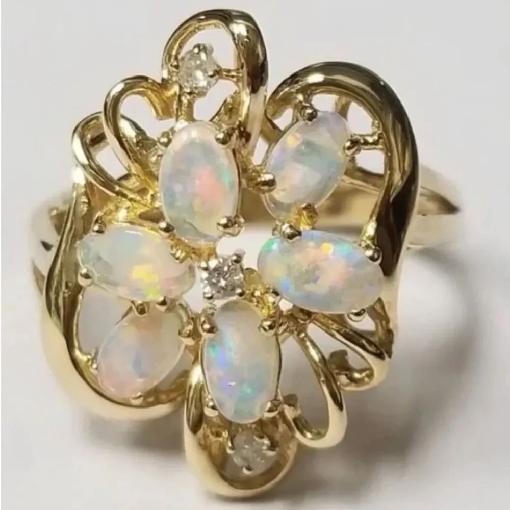 14k Sz 7.5 Yellow Gold *Opal Cluster* Diamond Ring, 4.3 grams